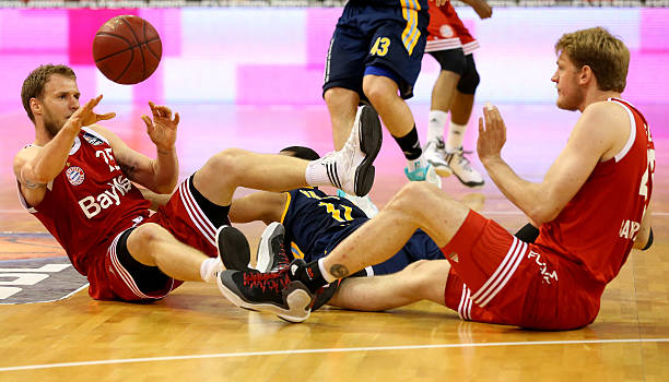 作为一对潜 作为一对潜