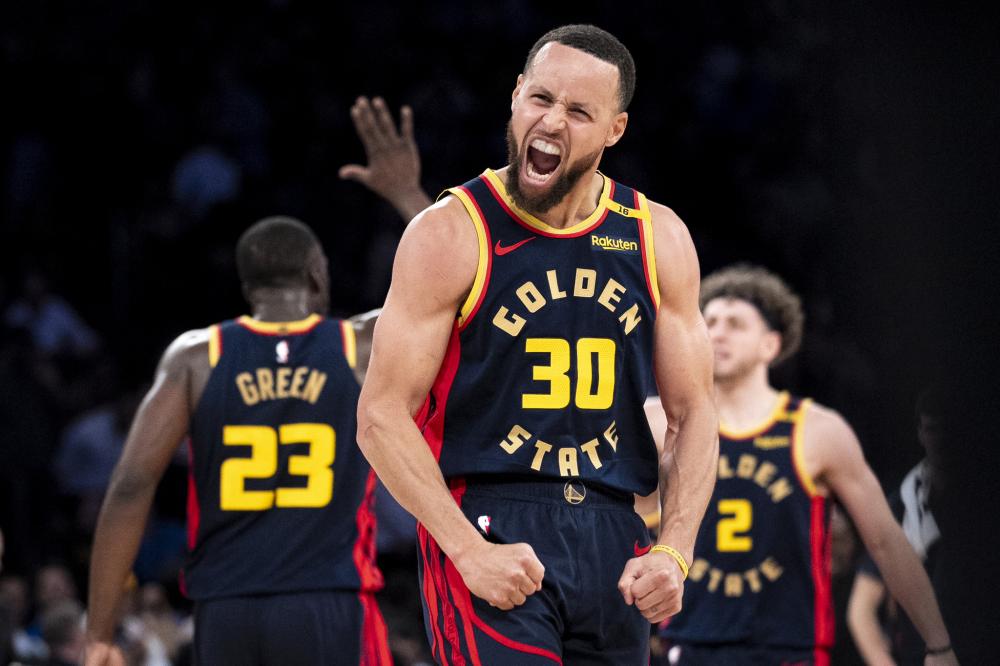 这名前锋凭 这名前锋凭