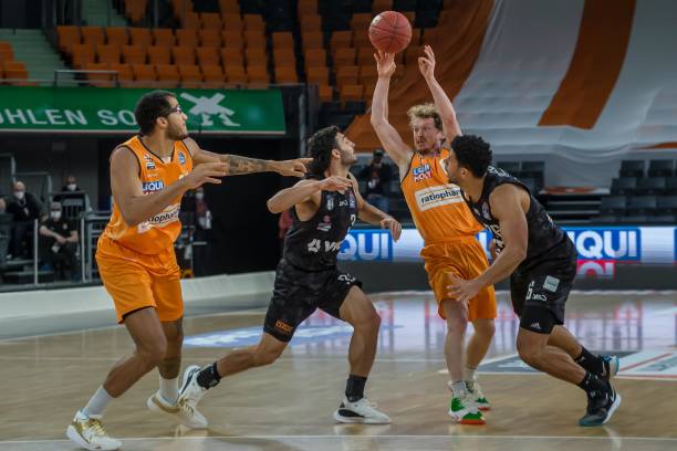 出将如何影 出将如何影