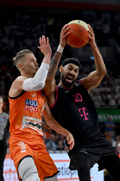 从阿森纳的 从阿森纳的